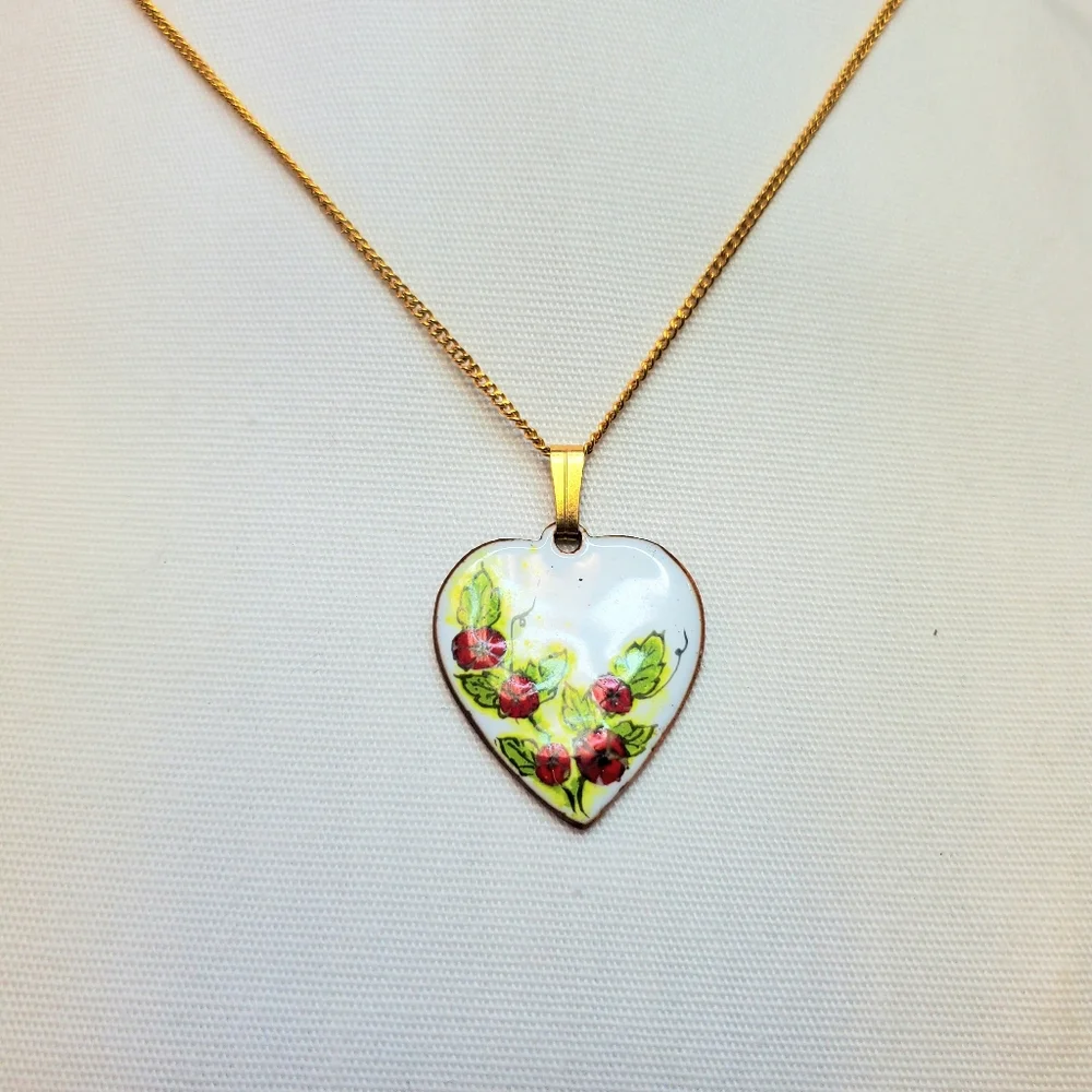 Flower heart necklace - Picture 2 of 4
